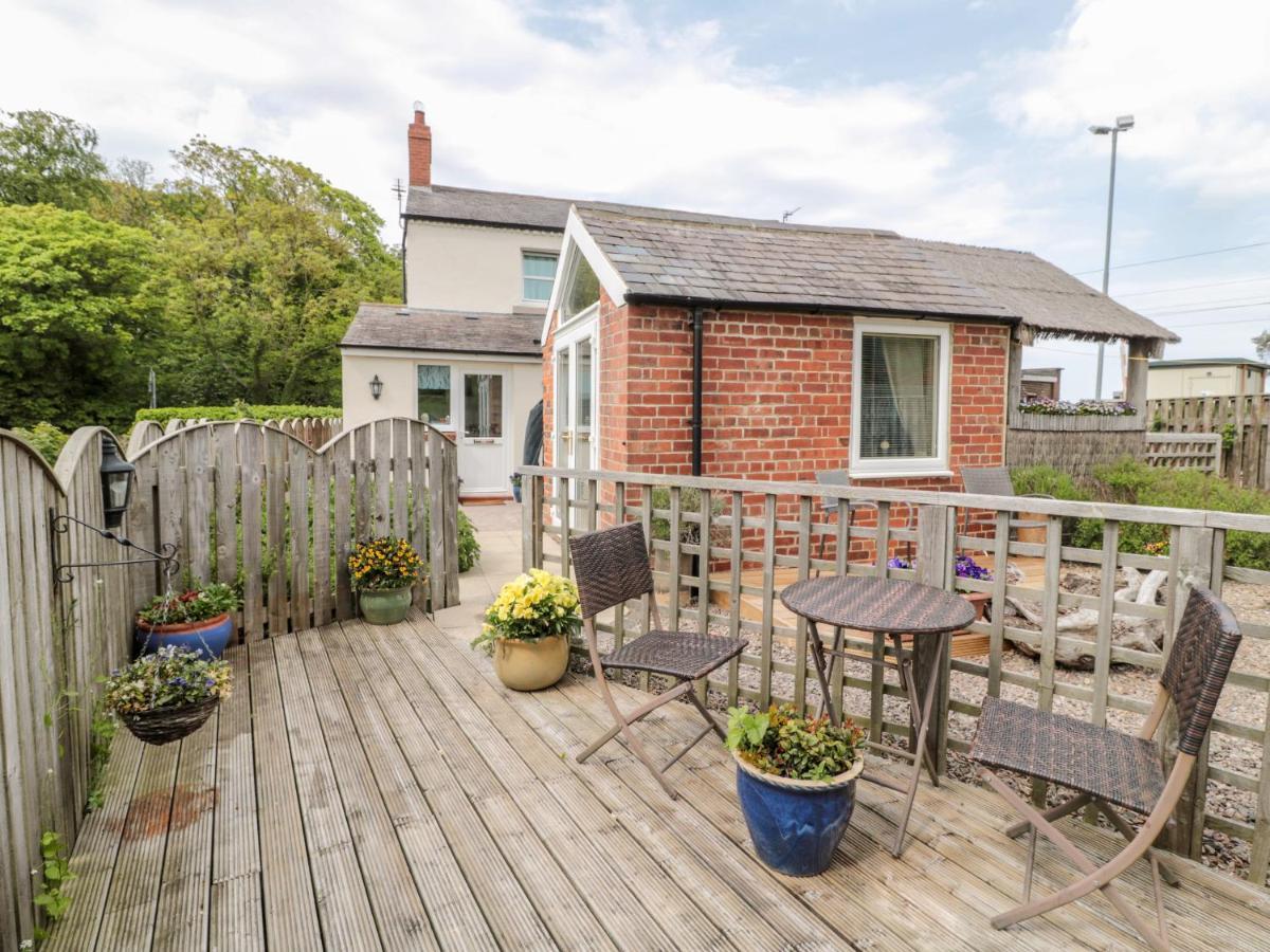 St Cuthbert'S Cottage Beal Exterior photo
